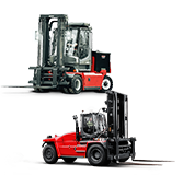 Dos montacargas Kalmar color rojo