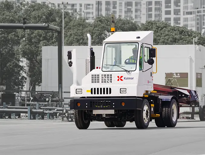 Tractor de patio Kalmar Ottawa TL2 de 65 toneladas