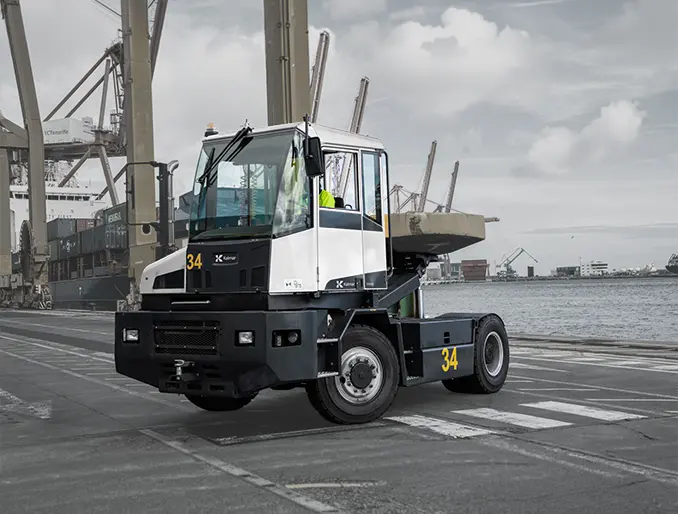 Tractor de terminal Roll-On Roll-Off Kalmar TR618i